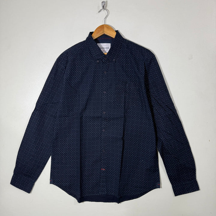INTERNATIONAL REPORT BUTTON DOWN CASUAL COTTON SHIRT