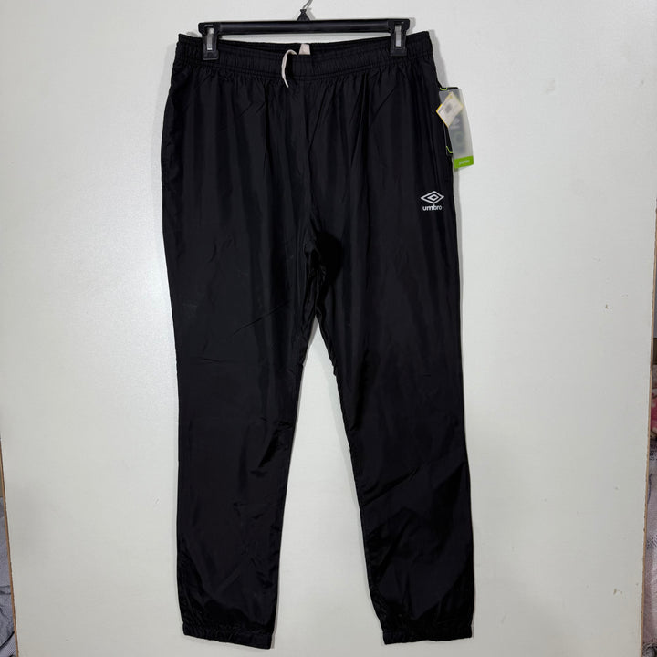 UMBRO PARACHUTE SPORT TROUSER BRAND NEW BLACK COLOUR