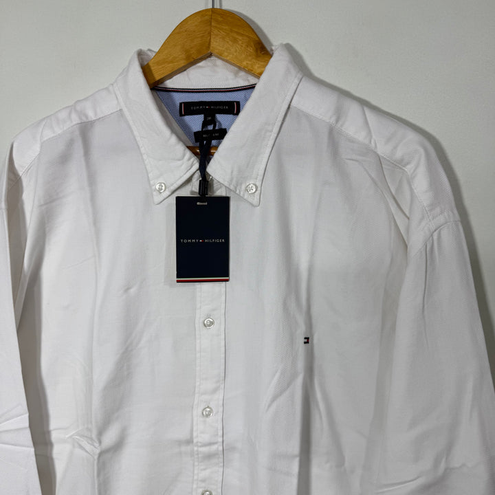 TOMMY HILFIGER REGULAR FIT BUTTON DOWN TEXTURED COTTON SHIRT BRAND NEW