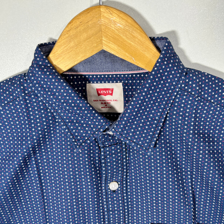 LEVIS SLIM FOT BUTTON DOWN HALF SLEEVES SHIRT