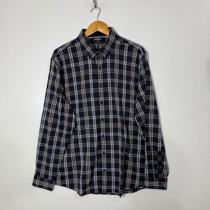 EXPRESS CLASSIC FIT BUTTON DOWN PERFORMANCE SHIRT