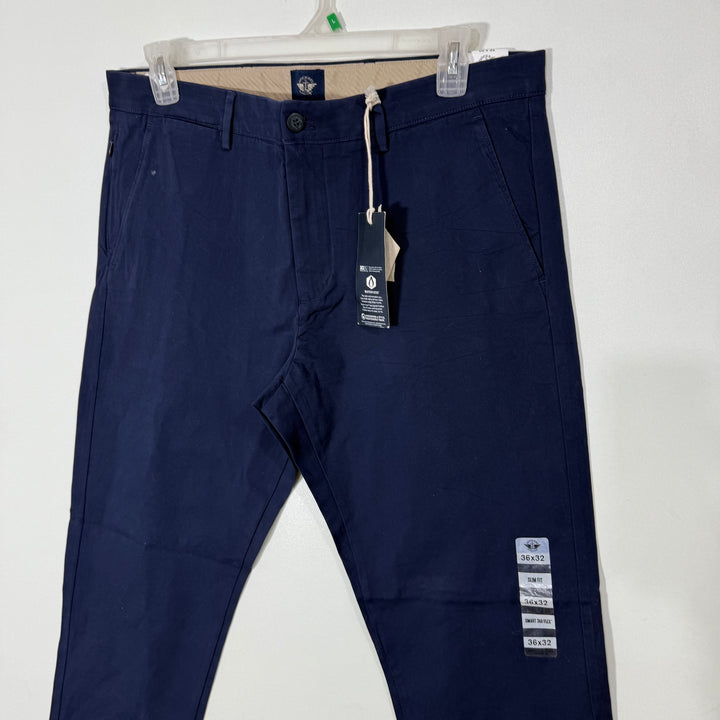 DOCKERS SMART 360 FLEX FLEXIBLE WAISTBAND HIDDEN SECURITY POCKET SLIM FIT COTTON CHINO PANT BRAND NEW WITH STRETCH BLUE COLOUR