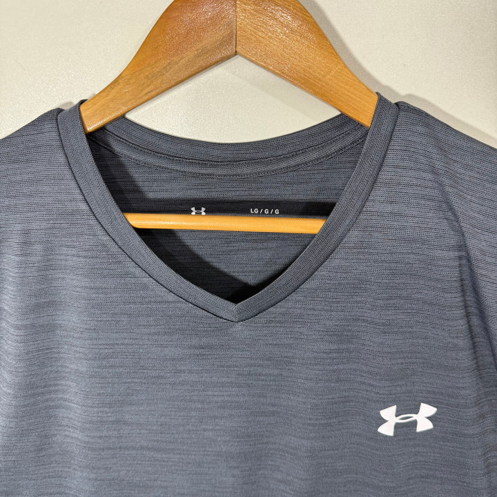 UNDER ARMOUR HEATGEAR V NECK SPORT TSHIRT