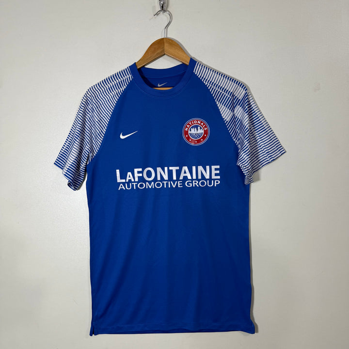 NIKE DRI FIT SPORT TSHIRT