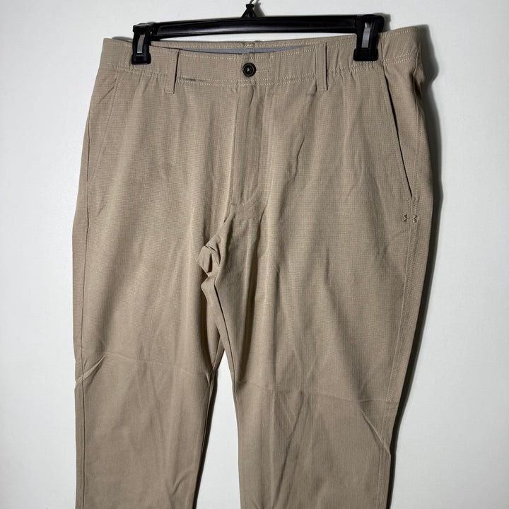 UNDER ARMOUR STRAIGHT FIT PERFORMANCE PANT WITH STRETCH