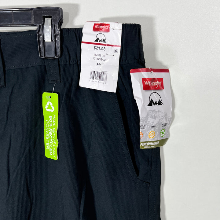 WRANGLER HYBRID PERFORMANCE SHORT BRAND NEW