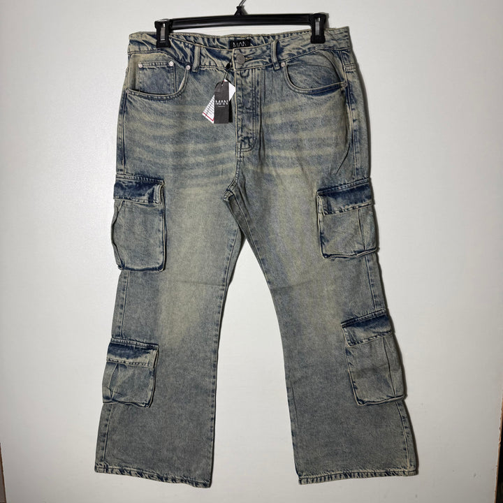 BOOHOOMAN BAGGY FIT CARGO DENIM PANT BRAND NEW