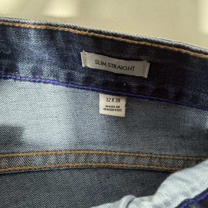 CALVIN KLEIN SLIM STRAIGHT DENIM PANT WITH STRETCH BRAND NEW