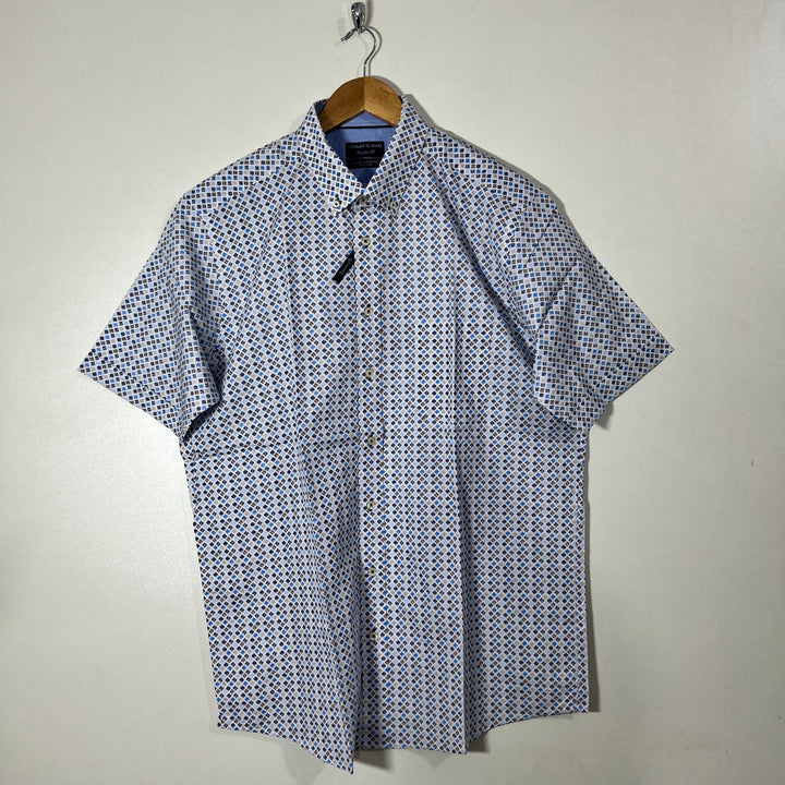 TODAYS MEN BUTTON DOWN HALF SLEEVES SHIRT BRAND NEW