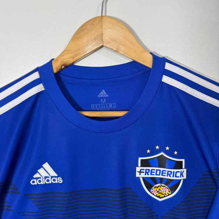 ADIDAS CLIMALITE FOOTBALL SPORT TSHIRT