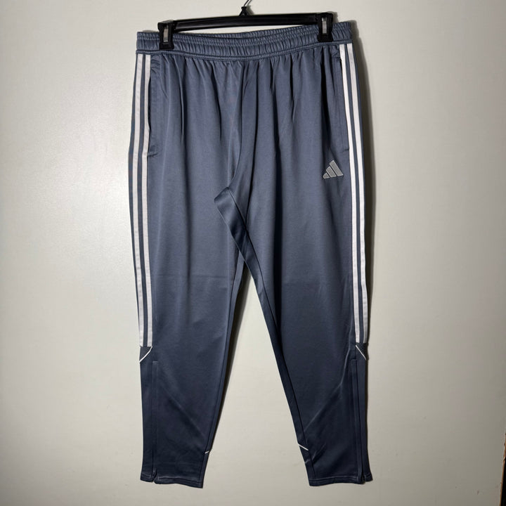 ADIDAS AEROREADY SPORT TROUSER WOTH SIDE ZIP POCKETS GREY COLOUR