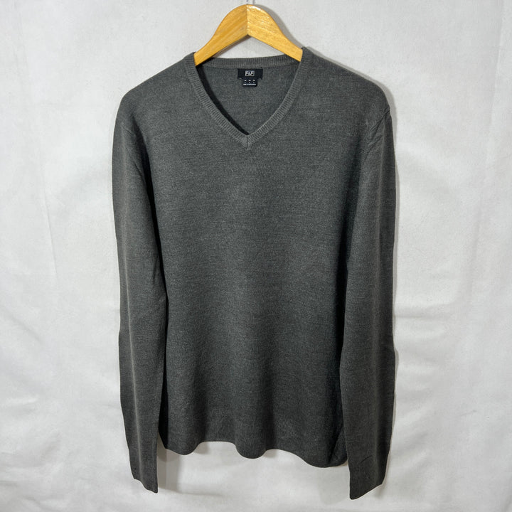 F&F V NECK ACRYLIC SWEATER