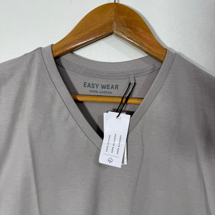 EASY CARE V NECK COTTON TSHIRT BRAND NEW