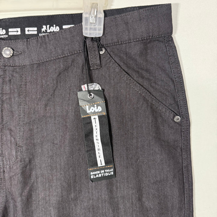 LOIS EXTENSIBLE DENIM SHORT BRAND NEW WITH STRETCH