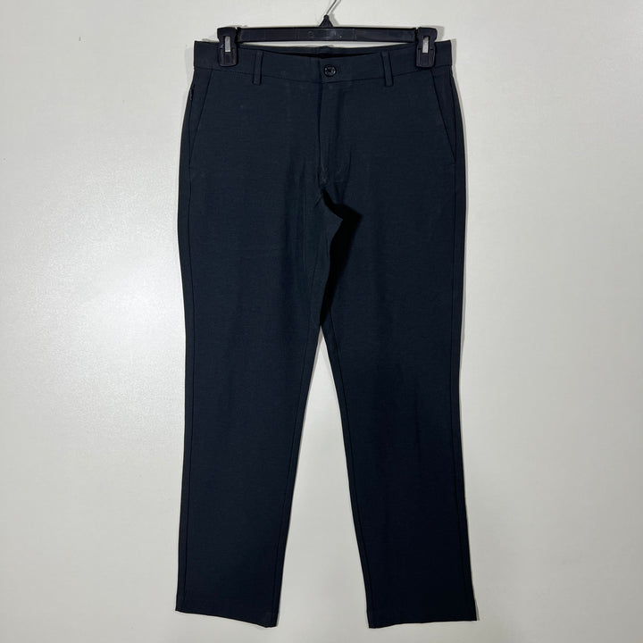 VAN HEUSEN FLEX WAISTBAND PERFORMANCE PANT WITH STRETCH