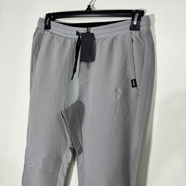 UNRL HUBRID PERFORMANCE TROUSER BRAND NEW