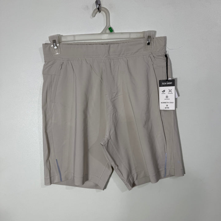 KENNETH COLE LIGHT WEIGHT 4 WAY  STRETCH WATER RESISTANT HYBRID TRAINING SHORT BRAND NEW
