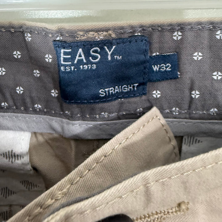 EASY COTTON SHORT BRAND NEW WITH STRETCH