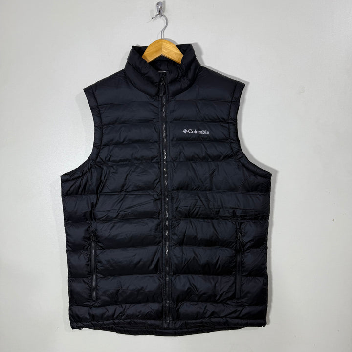 COLUMBIA SLEEVES LESS PUFFER JACKET BLACK COLOUR