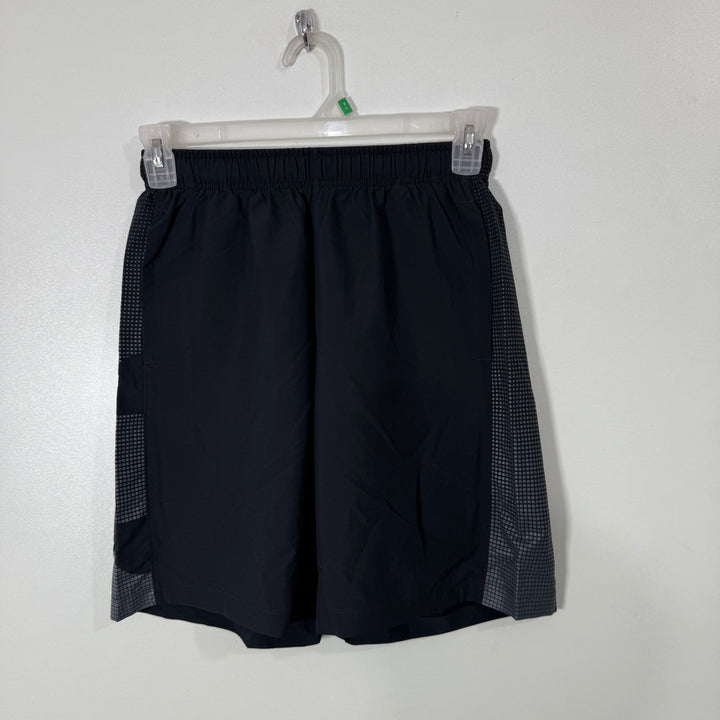 UMDER ARMOUR HEATGEAR ULTRA LIGHT WEIGHT HYBRID SHORT BLACK COLOUR