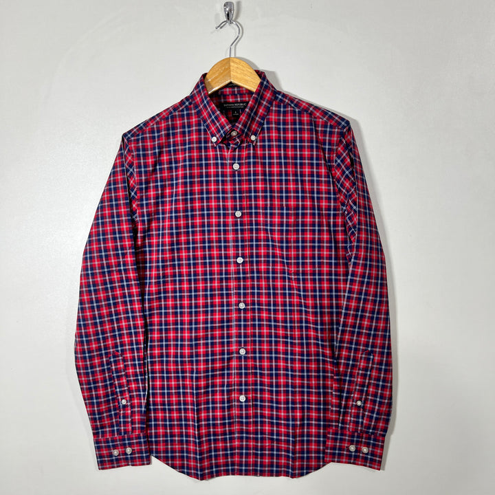 BANANA REPUBLIC BUTTON DIWN CHECKERED SHIRT