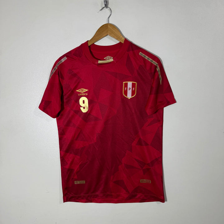 UMBRO FOOTBALL TSHIRT