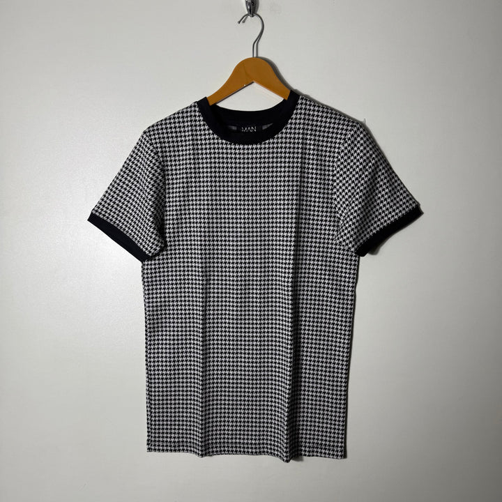 BOOHOOMAN HALF SLEEVES WINTER TSHIRT BRAND NEW