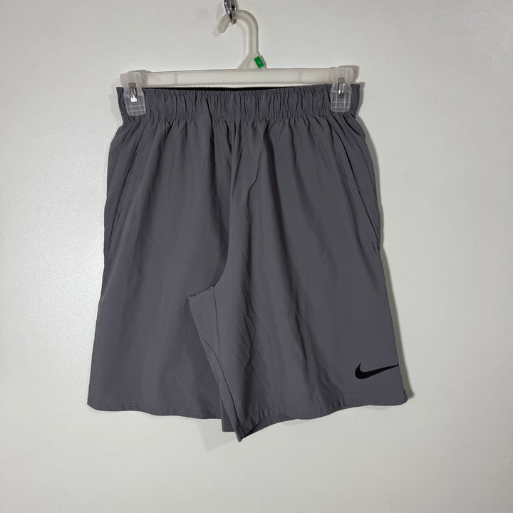 NIKE DRI FIT PARACHUTE SHORT GREY COLOUR