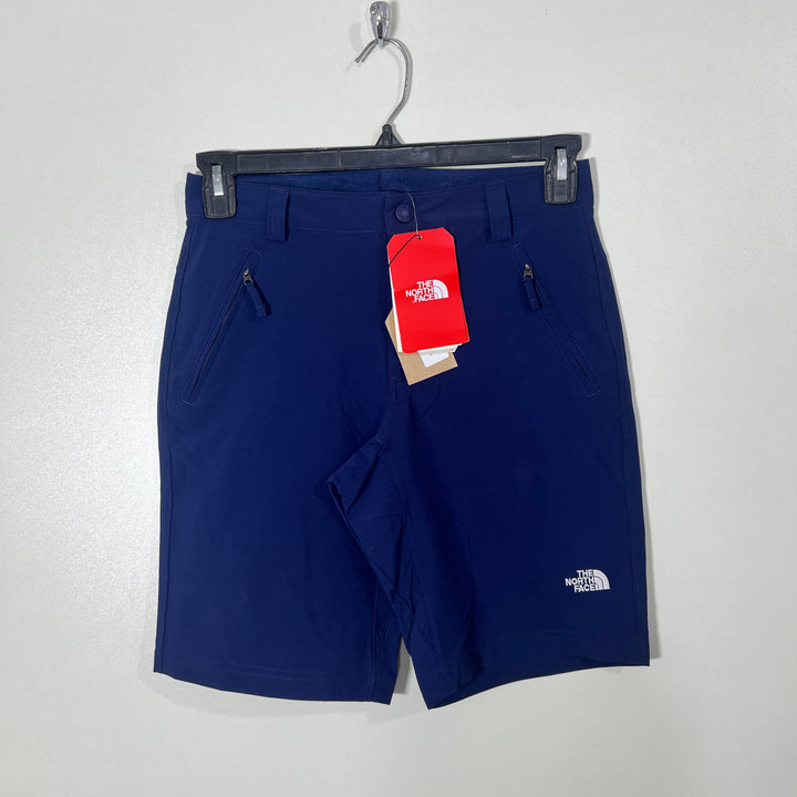 THE NORTH FACE PERFORMANCE GOLF SHORT BRAND NEW WITH SIDE ZIP POCKETS