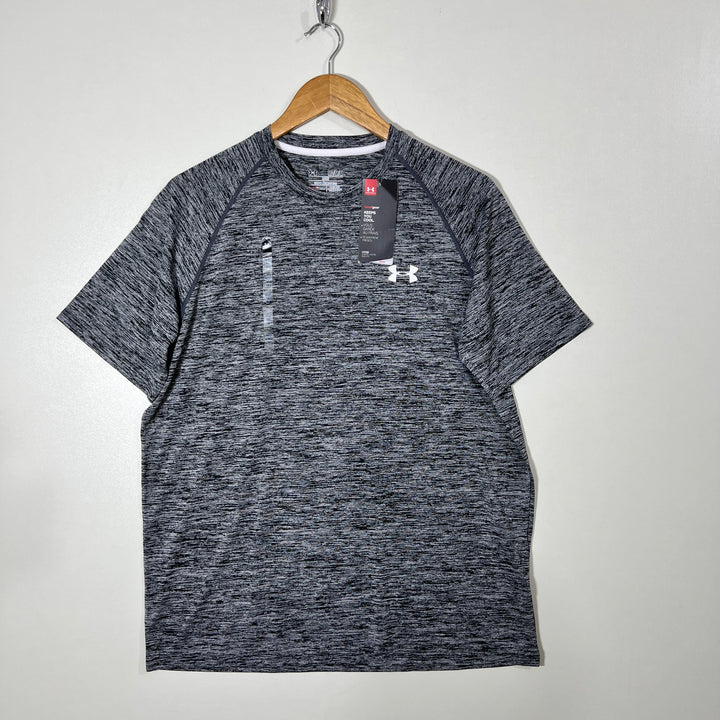 UNDER ARMOUR HEATGEAR SPORT TSHIRT BRAND NEW