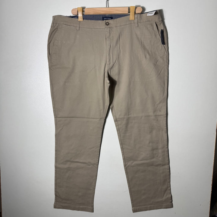 NAUTICA CLASSIC FIT DECK PANT BRAND NEW WITH STRETCH