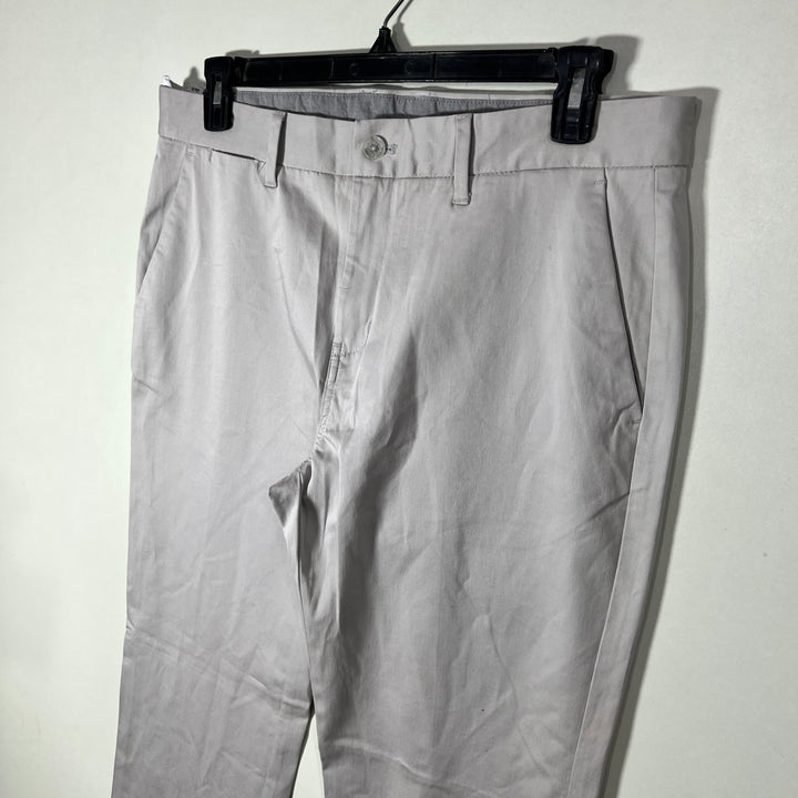 CALVIN KLEIN LOOSE FIT COTTON CHINO PANT BRAND NEW WITH STRETCH
