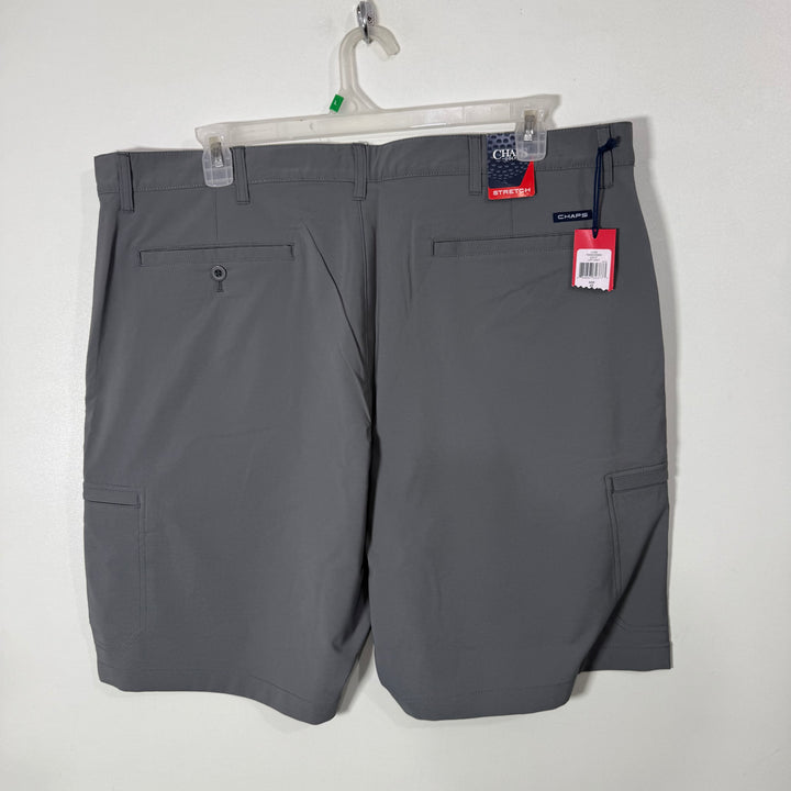 CHAPS PERFORMANCE GOLF SHORT BRAND NEW WITH STRETCH