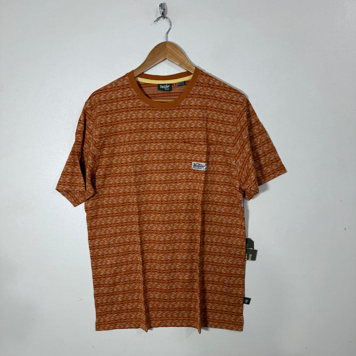 HOWLER COTTON TSHIRT BRAND NEW