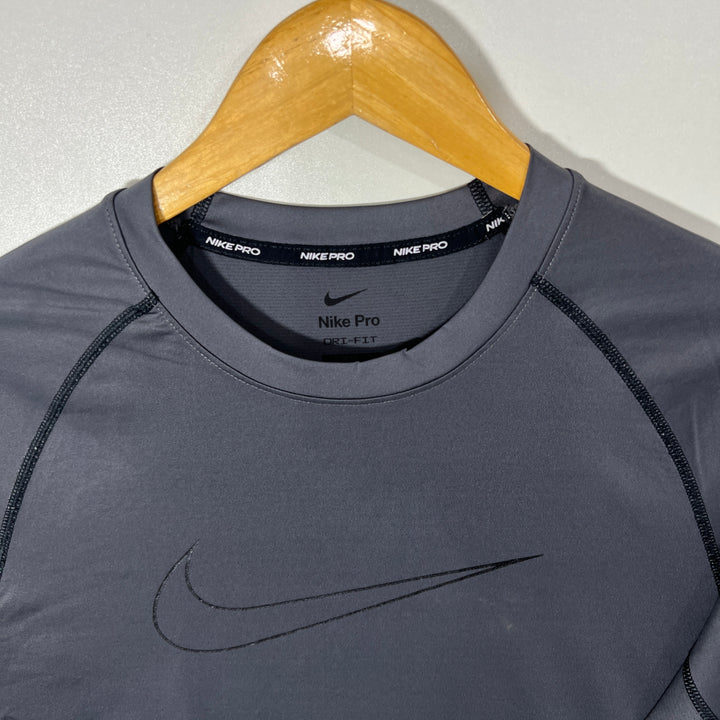 NIKE DRI FIT SPORT TSHIRT