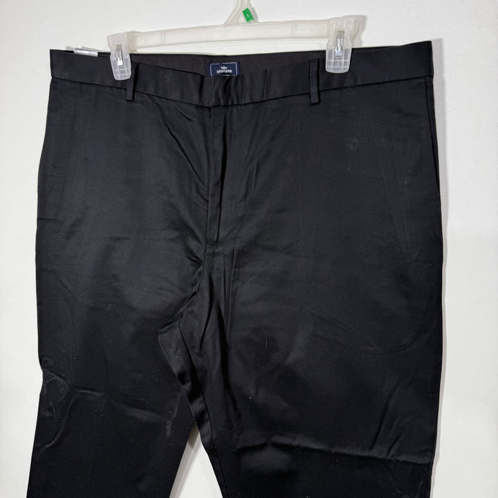 DOCKERS CLASSIC FIT ANTI WRINKLE KHAKI FLAT FRONT PERFORMANCE CREASE MACHINE WASHABLE COTTON PANT BRAND NEW BLACK COLOUR WITHOUT STRETCH