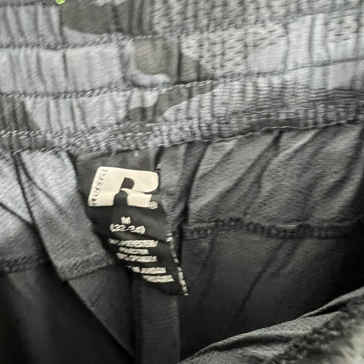 RUSSELL CAMOUFLAGE PARACHUTE TRAINING SHORT