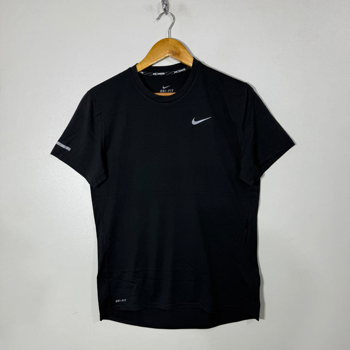 NIKE DRI FIT SPORT TSHIRT BLACK COLOUR