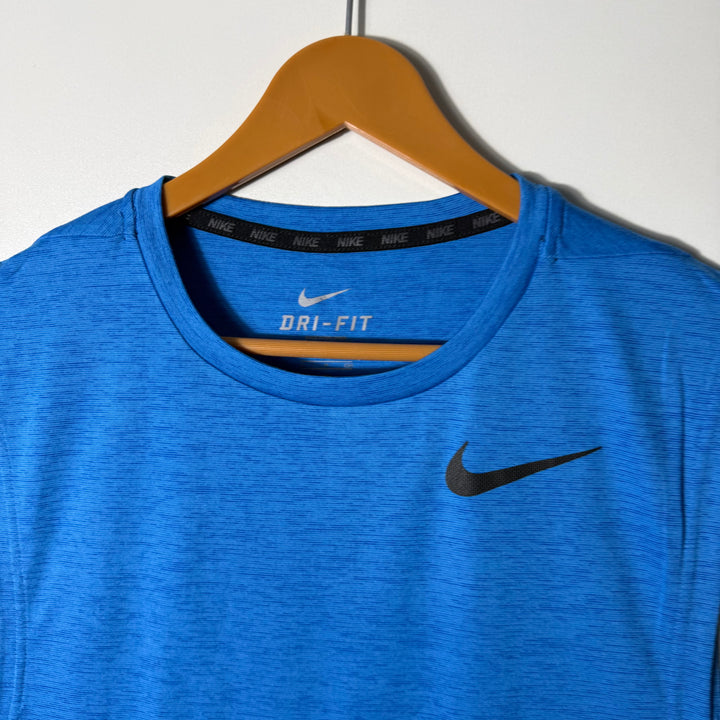 NIKE DRI FIT SPORT SLEEVES LESS
