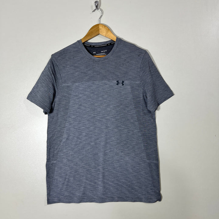 UNDER ARMOUR SPORT TSHIRT