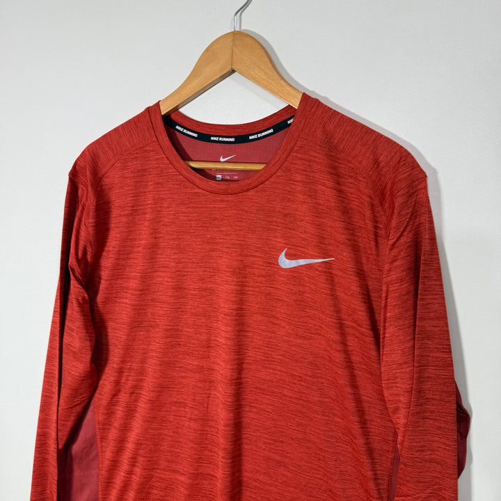 NIKE DRI FIT LONG SLEEVES SPORT TSHIRT