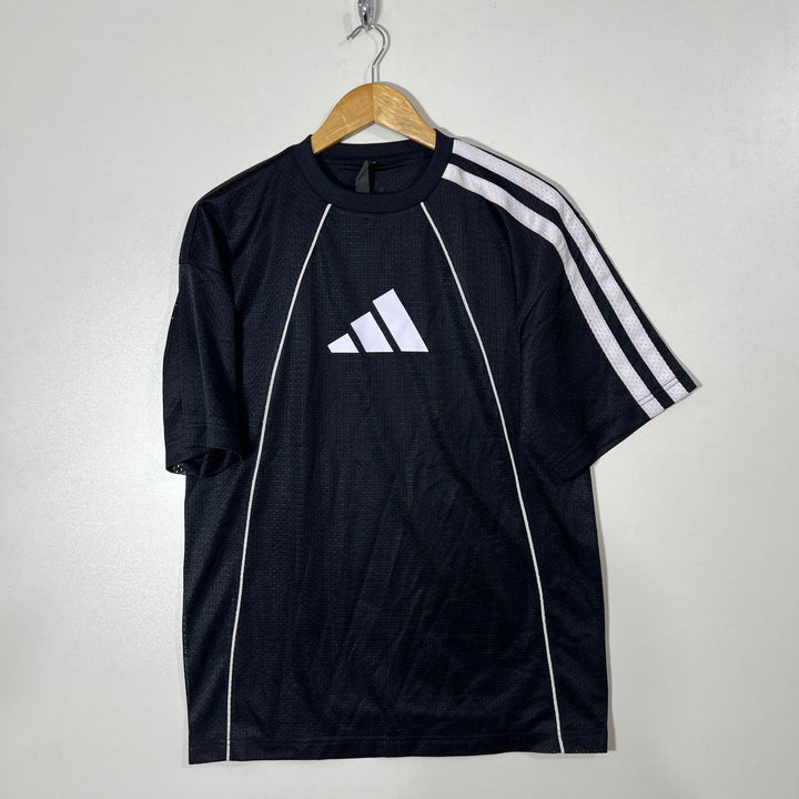 ADIDAS BASKETBALL SPORT TSHIRT