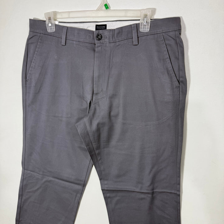 DOCKERS STRAIGHT FIT COTTON CHINO PANT BRAND NEW WITH STRETCH GREY COLOUR