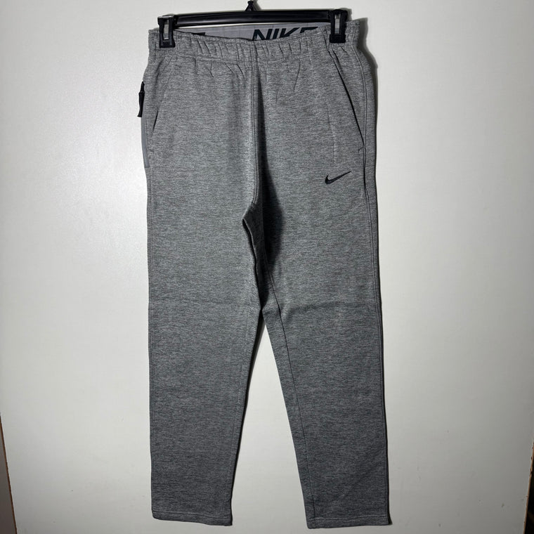 NIKE THERMA FIT SPORT TROUSER INNER FLEECE STRAIGHT FIT GREY COLOUR
