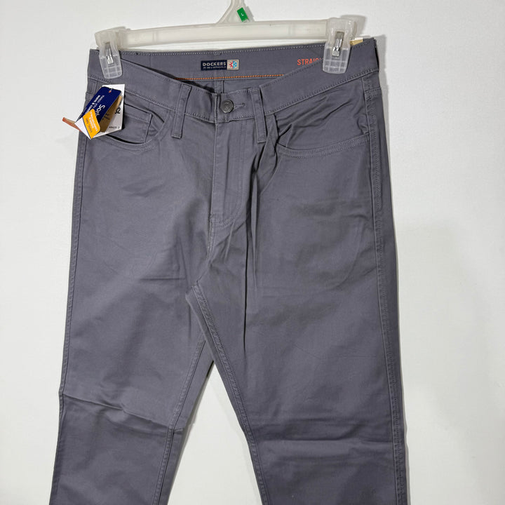 DOCKERS STRAIGHT FIT COTTON JEANS BRAND NEW WITH STRETCH