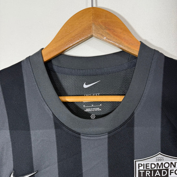 NIKE DRI FIT SPORT TSHIRT