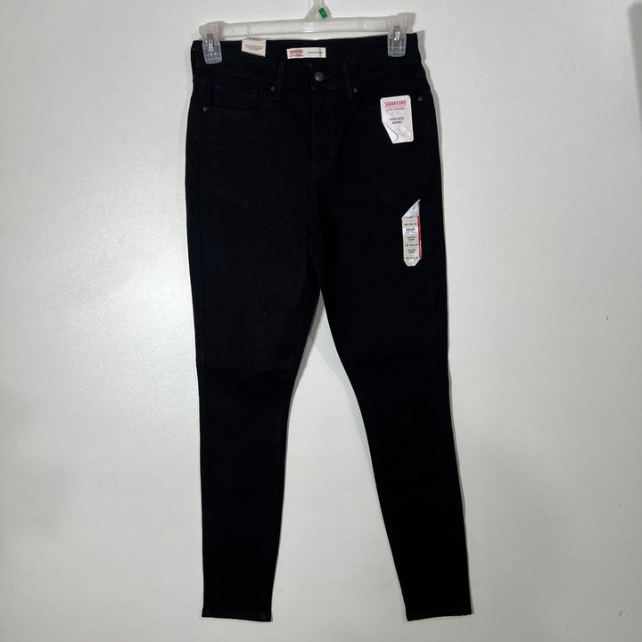 LEVIS SKINNY FIT DENIM PANT BRAND NEW WITH STRETCH