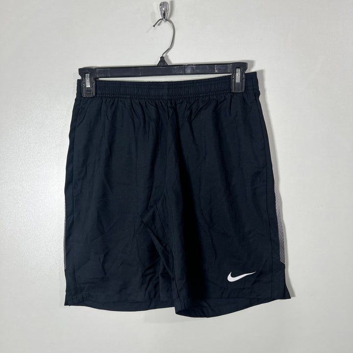 NIKE DRI FIT PARACHUTE SPORT SHORT