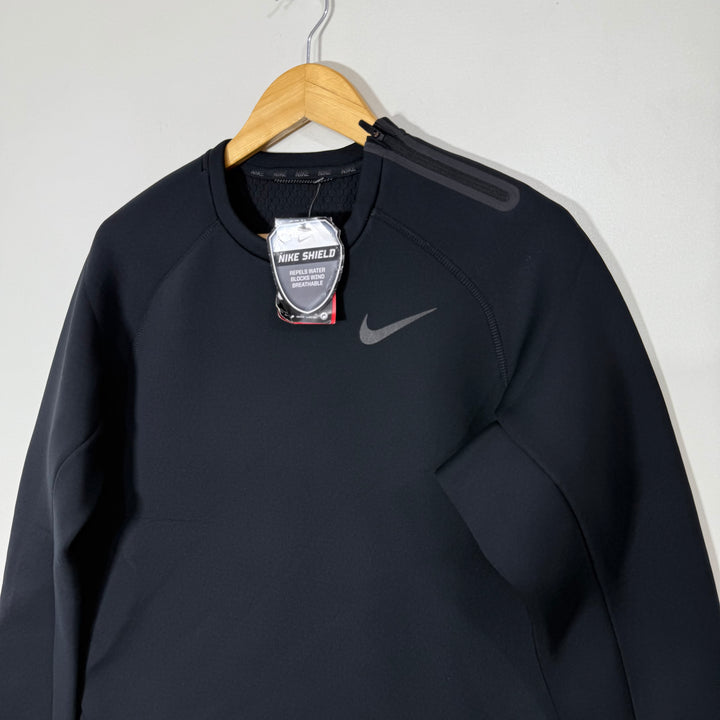 NIKE THERMA FIT SWEATSHIRT BRAND NEW INNER FLEECE BLACK COLOUR WITH STRETCH