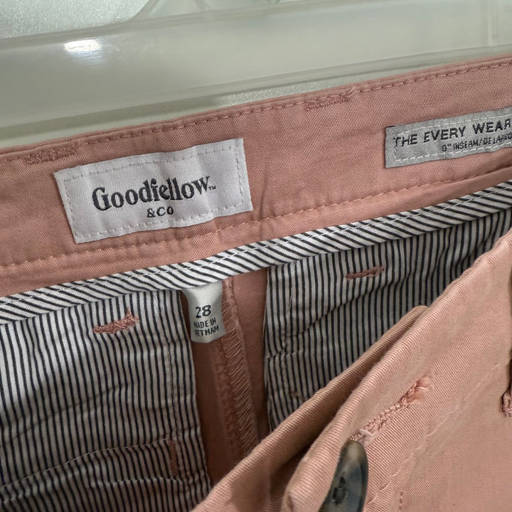 GOOD FELLOW & CO COTTON SHORT BRAND NEW